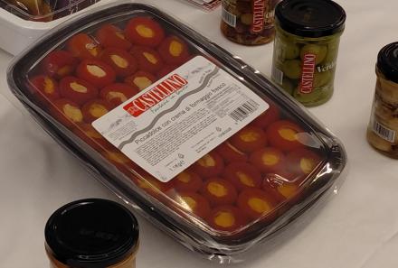 ARDEI ROSII UMPLUTI CU BRANZA 1,1Kg