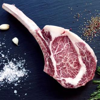 Wagyu Tomahawk Steak BMS 8-9